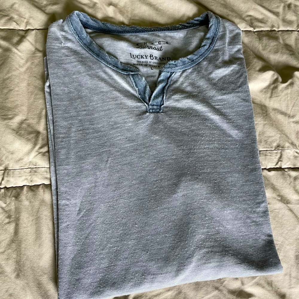 Lucky Brand men’s long sleeve T